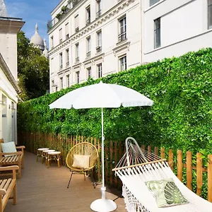 Le Village Montmartre By Hiphophostels Albergue