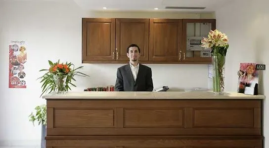 121 Paris Hotel